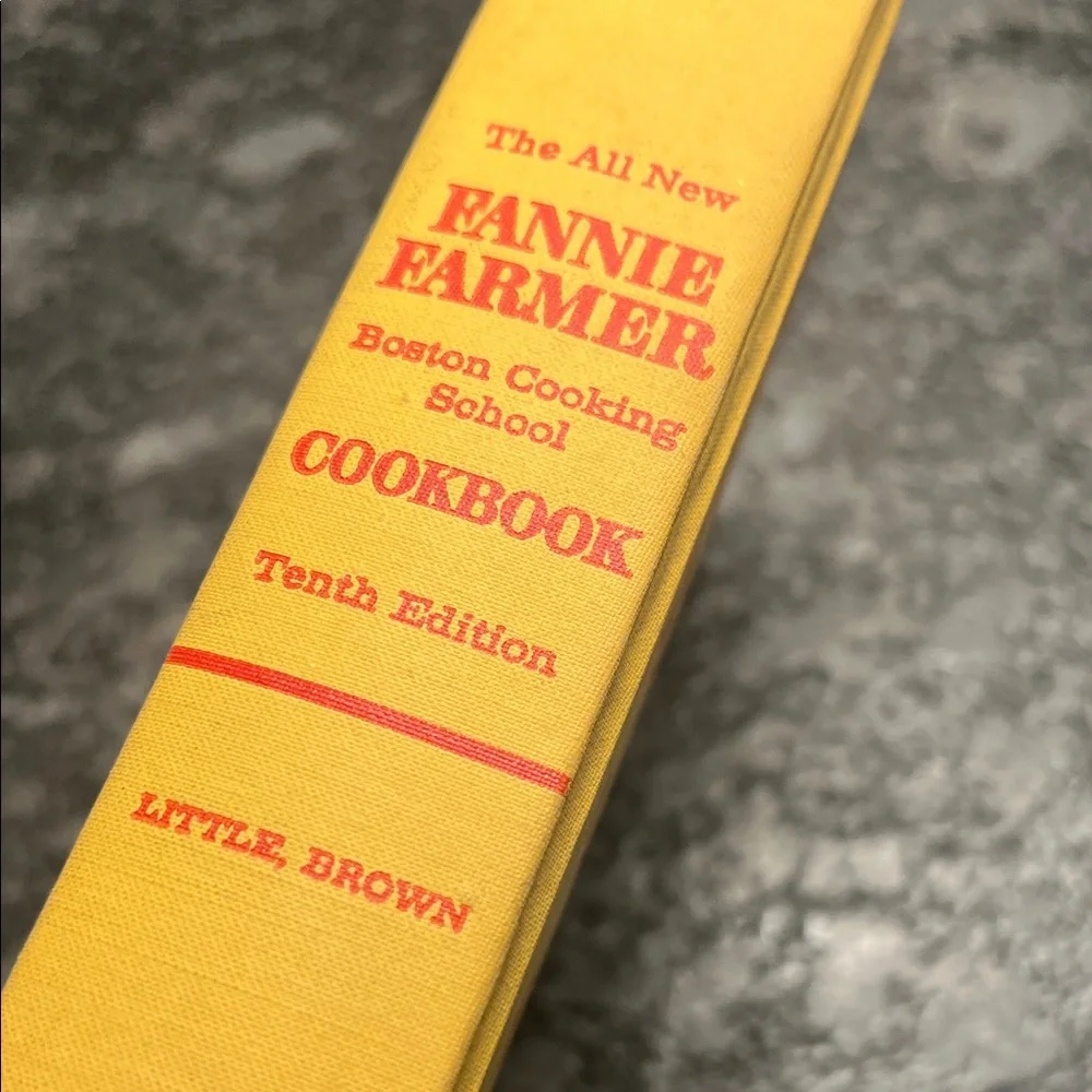 VINTAGE Fanny Farmer Boston School Cookbook.  Hardcover. Exc condition